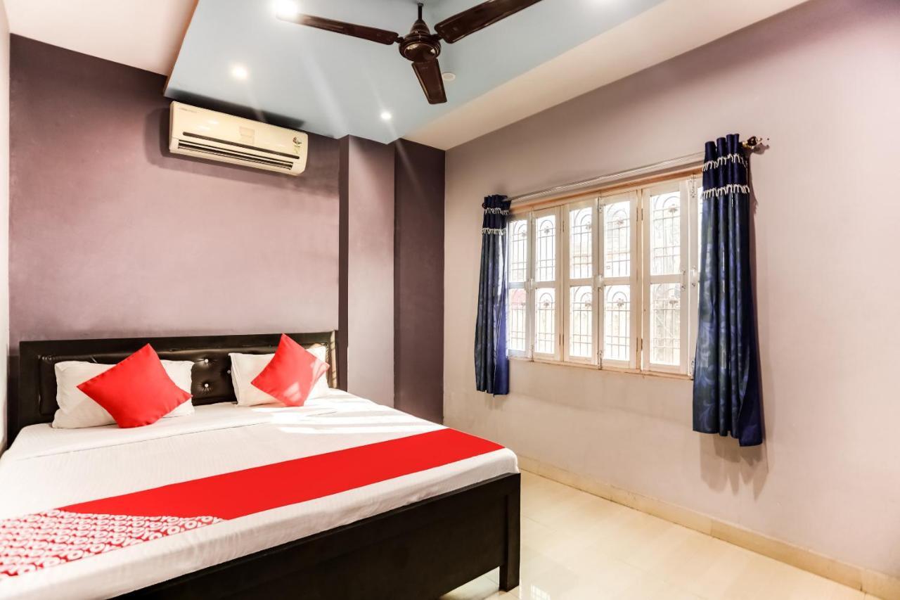 Spot On 45585 Hotel Aakash Ganga Varanasi Exterior foto