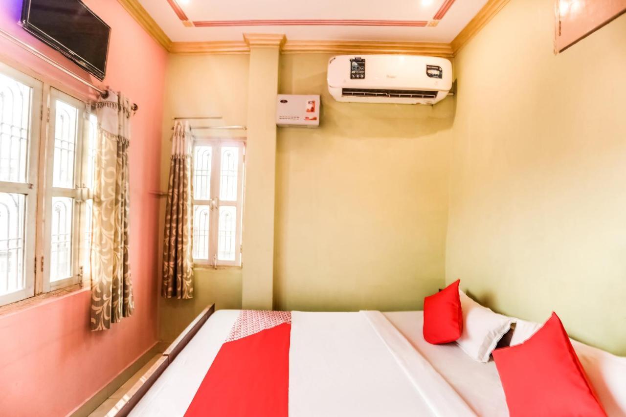 Spot On 45585 Hotel Aakash Ganga Varanasi Exterior foto